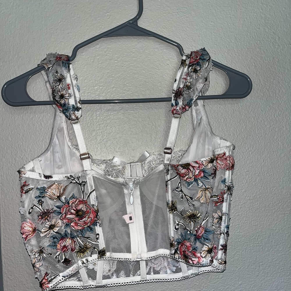 Viral VS floral corset